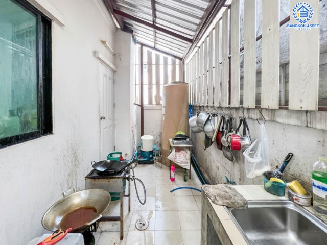 *****ทาวน์เฮ้าส์มือสองย่านนนทบุรี ม.โมดิวิลล่า ปิ่นเกล้า-วงแหวนฯ เนื้อที่มากถึงเกือบ 19 ตร.ว. ฟังก์ชัน 3 ห้องนอน 2 ห้องน้ำ 2 ที่จอดรถ แถมฟรี! 2 เครื่องปรับอากาศ, 1 เครื่องทำน้ำอุ่น บนทำเลดี เชื่อมต่อถ.กาญจนาฯ, ถ.บรมราชชนนี ใกล้เซ็นทรัลปิ่นเกล้า และรถไฟฟ้า "สถานีสามแยกบางใหญ่"